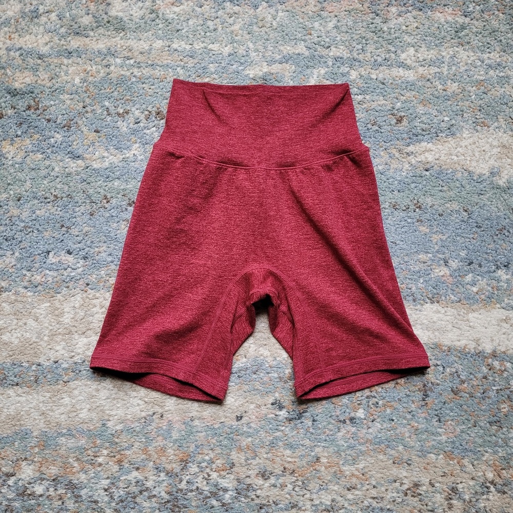 P'tula Bare II Shorts 6 inch (EUC)